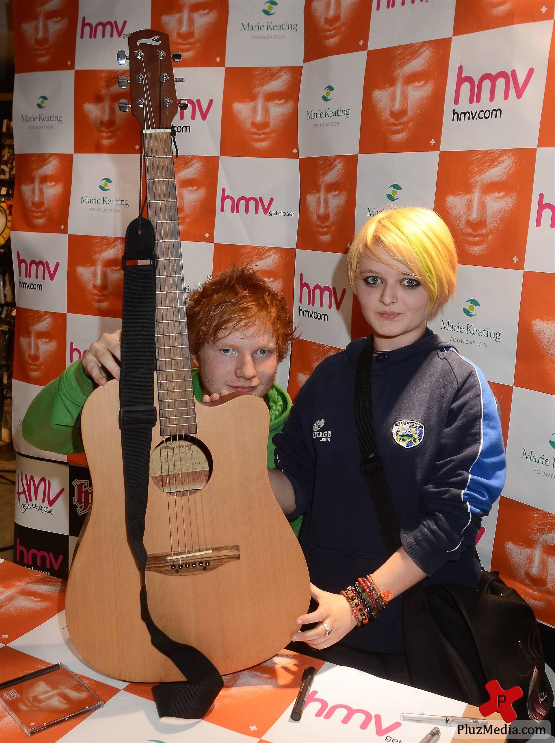 Ed Sheeran performs songs from his album '+' at HMV | Picture 83987